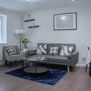 Vry Place Holiday home